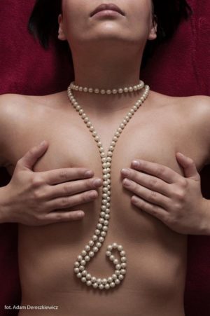Only pearls are fake
